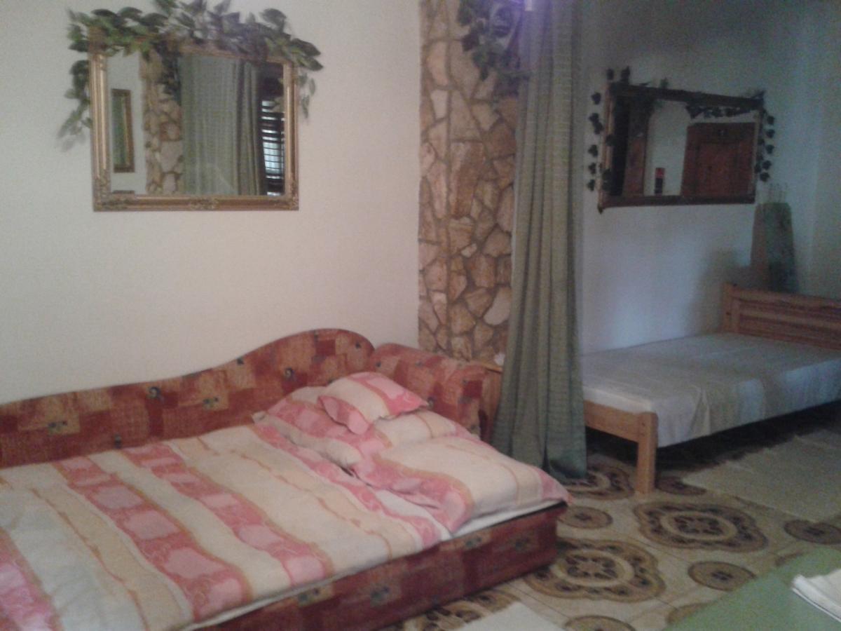 Felso Fogado Bed & Breakfast Felsotold ภายนอก รูปภาพ