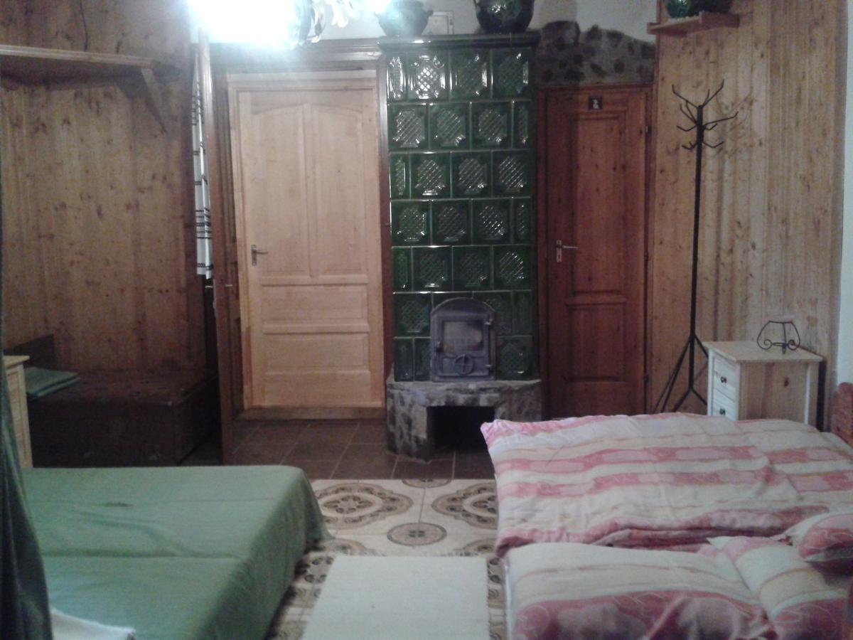 Felso Fogado Bed & Breakfast Felsotold ภายนอก รูปภาพ