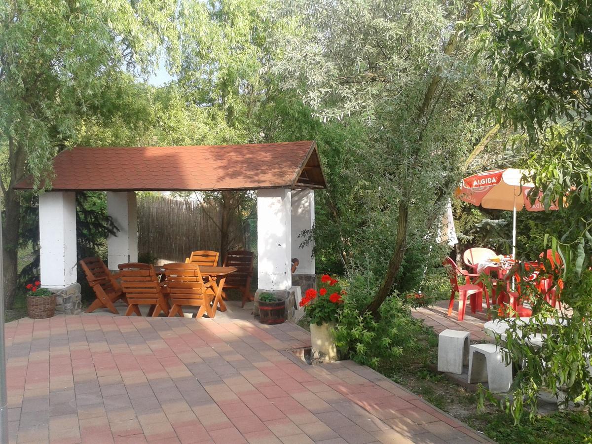 Felso Fogado Bed & Breakfast Felsotold ภายนอก รูปภาพ