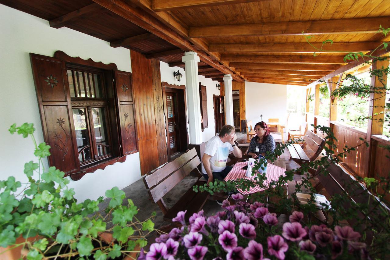 Felso Fogado Bed & Breakfast Felsotold ภายนอก รูปภาพ