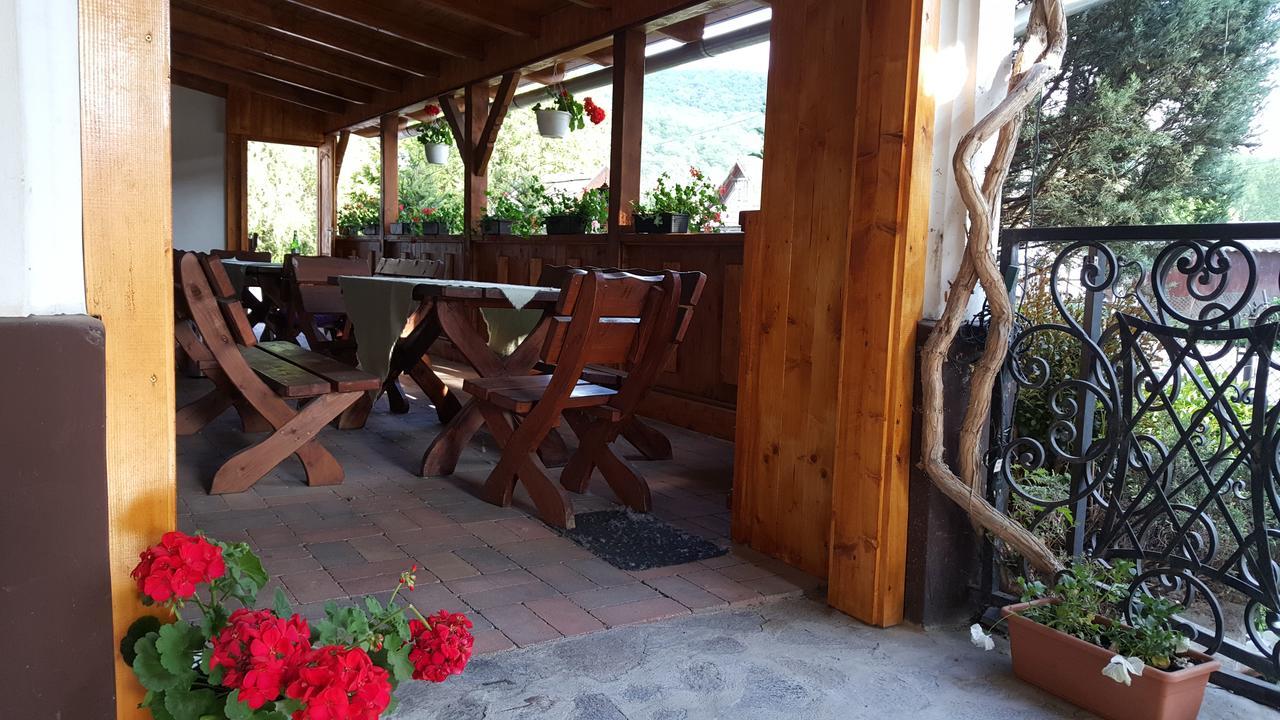 Felso Fogado Bed & Breakfast Felsotold ภายนอก รูปภาพ